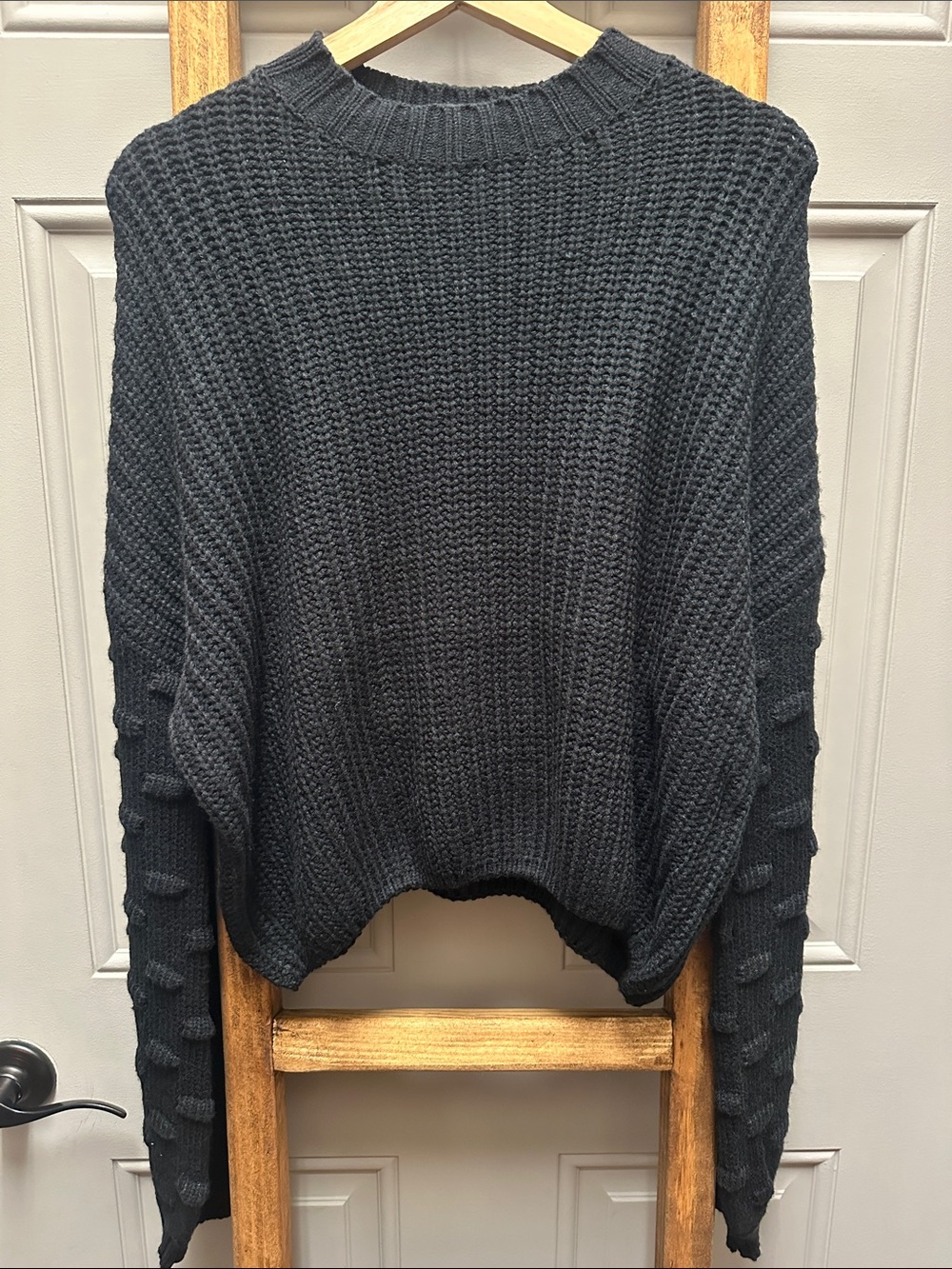 Textured Crew Neck Sweater in Charcoal